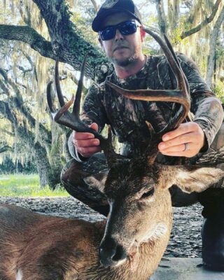 With a little chill in the air heres to hoping the big boys will come out and play! #claygullyoutfitters #floridabuck #southfloridabucks #gooutdoors #whitetaildeer #lowerfloridabucks